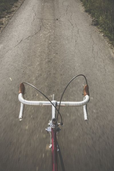 bici da corsa manubrio