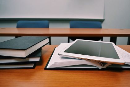 AVVISO BORSE DI STUDIO IN FAVORE DEGLI ORFANI PER CRIMINI DOMESTICI E DEGLI ORFANI DI MADRE
